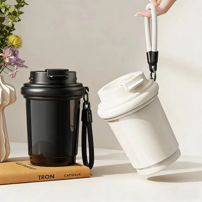 इंसुलेटेड टम्बलर ठंडा रखें